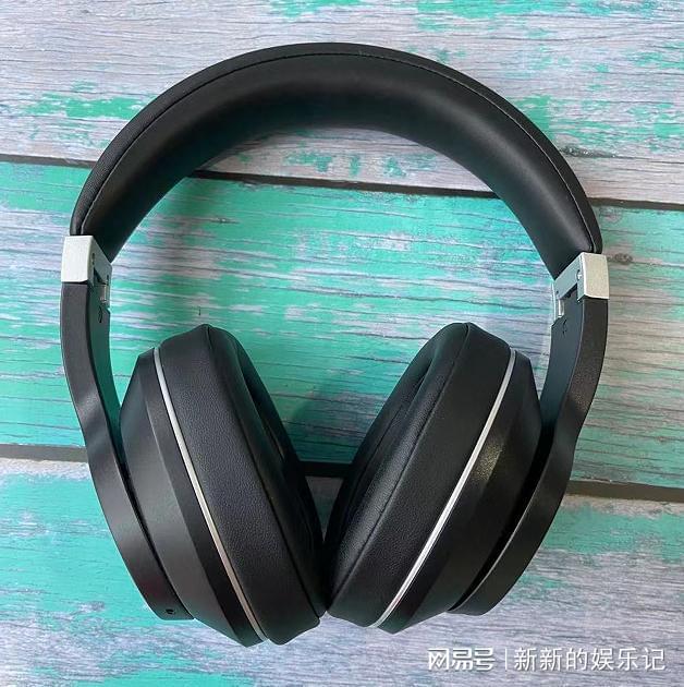 戴降噪耳机舒适稳定J9国际网站3款头(图1)