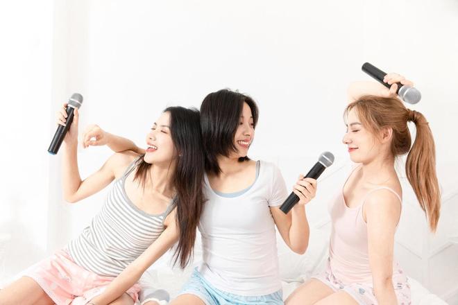 南：一台功放解锁杜比全景声与K歌自由！九游会真人游戏第一品牌家庭影院升级指(图4)